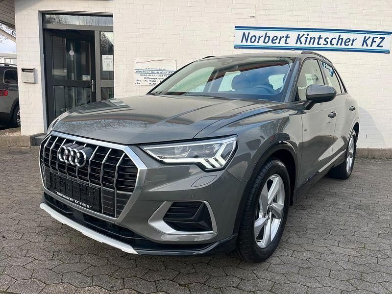 Grau Gebraucht 2024 Audi Q3 Sport SUV | 33.880 € (Guter Preis) - Bild 1/4
