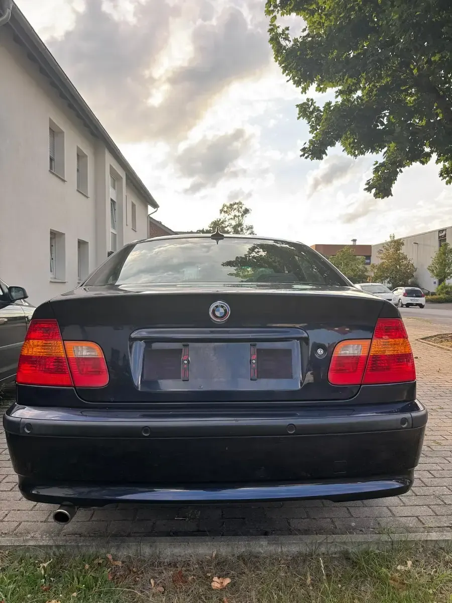 Gebraucht BMW 316 116 PS (85 kW) 2003 Blau Limousine