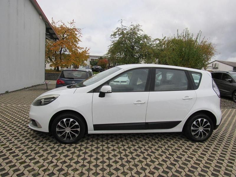 Gebraucht Renault Scénic III Expression 110 PS (80 kW) 2012 Weiß Van / Kleinbus