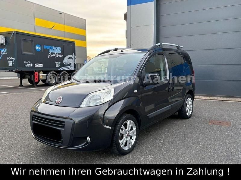 Schwarz Gebraucht 2014 Fiat Qubo Trekking Van / Kleinbus | 4.799 € (Fairer Preis) - Bild 1/4