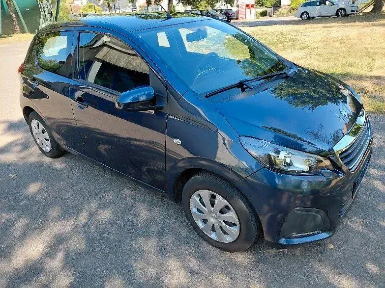 Gebraucht Peugeot 108 Active 69 PS (50 kW) 2015 Blau Limousine