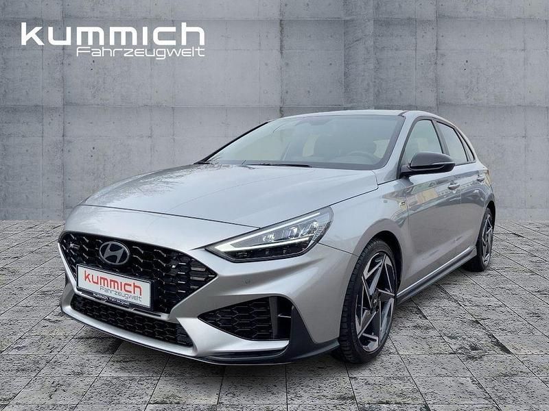 Silber Gebraucht 2024 Hyundai i30 N Line Limousine | 23.990 € (Fairer Preis) - Bild 1/4