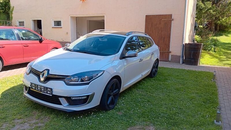 Weiß Gebraucht 2015 Renault Mégane GT Line GT-Line Limousine | 9.500 € (Superpreis) - Bild 1/4