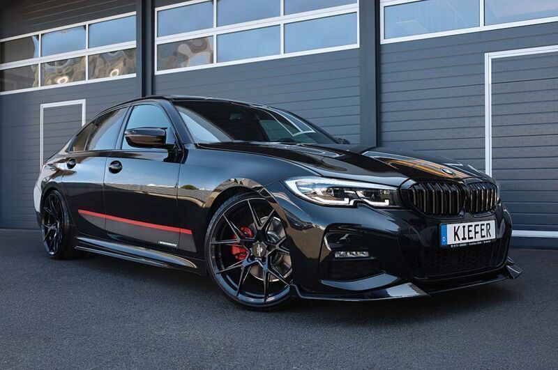 Schwarz Gebraucht 2021 BMW 330 Performance Limousine | 31.950 € (Superpreis) - Bild 1/4
