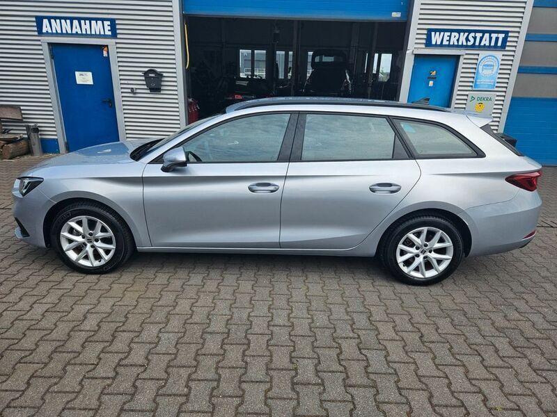 Gebraucht Seat Leon Style 150 PS (110 kW) 2021 Silber Limousine