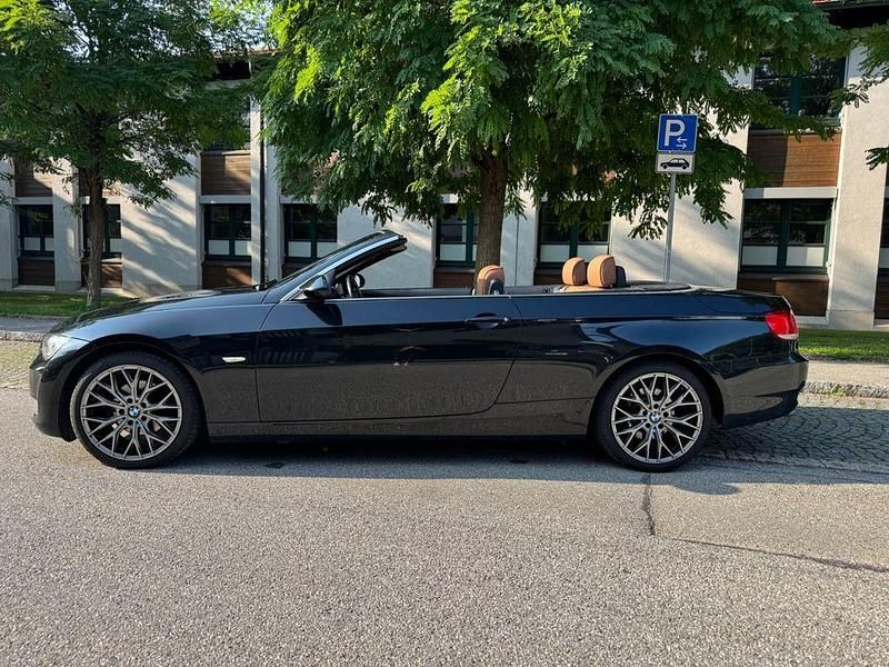 Schwarz Gebraucht 2008 BMW 320 Cabriolet Cabrio | 9.999 € (Fairer Preis) - Bild 1/4