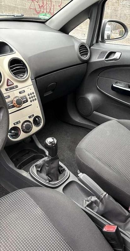 Gebraucht Opel Corsa Selection 60 PS (44 kW) 2010 Grau Kleinwagen