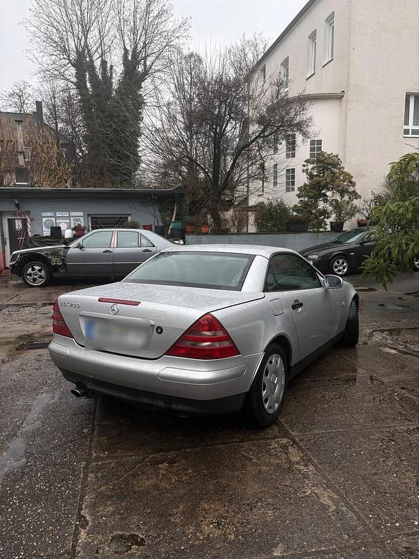 Gebraucht Mercedes 170 136 PS (100 kW) 1998 Silber Cabrio