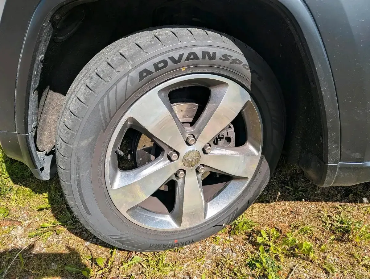 Gebraucht Jeep Grand Cherokee Overland 250 PS (183 kW) 2014 Schwarz SUV