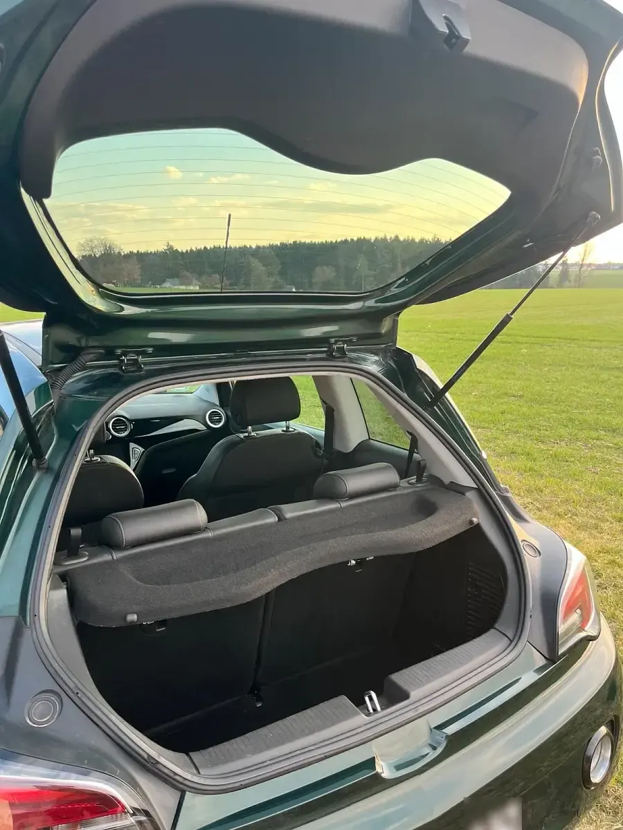 Gebraucht Opel Adam Unlimited 90 PS (66 kW) 2018 Grün Kleinwagen