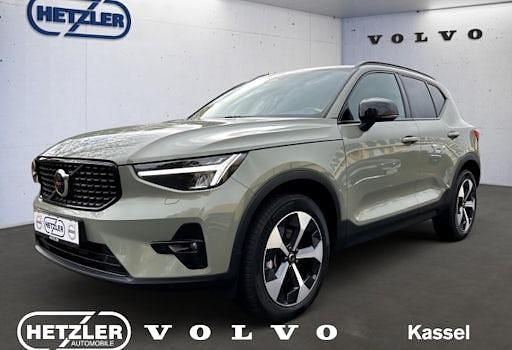 Grün Gebraucht 2024 Volvo XC40 Plus SUV | 38.650 € (Etwas zu teuer) - Bild 1/4