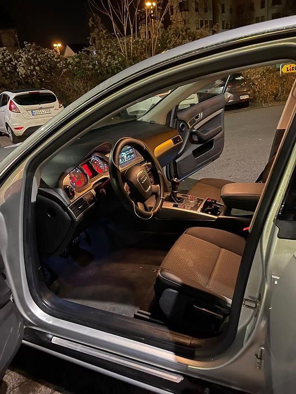 Gebraucht Audi A6 170 PS (125 kW) 2007 Grau Kleinwagen