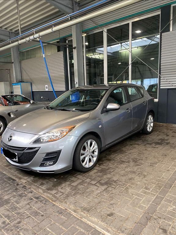 Gebraucht Mazda 3 Exclusive-Line 116 PS (85 kW) 2011 Silber Limousine