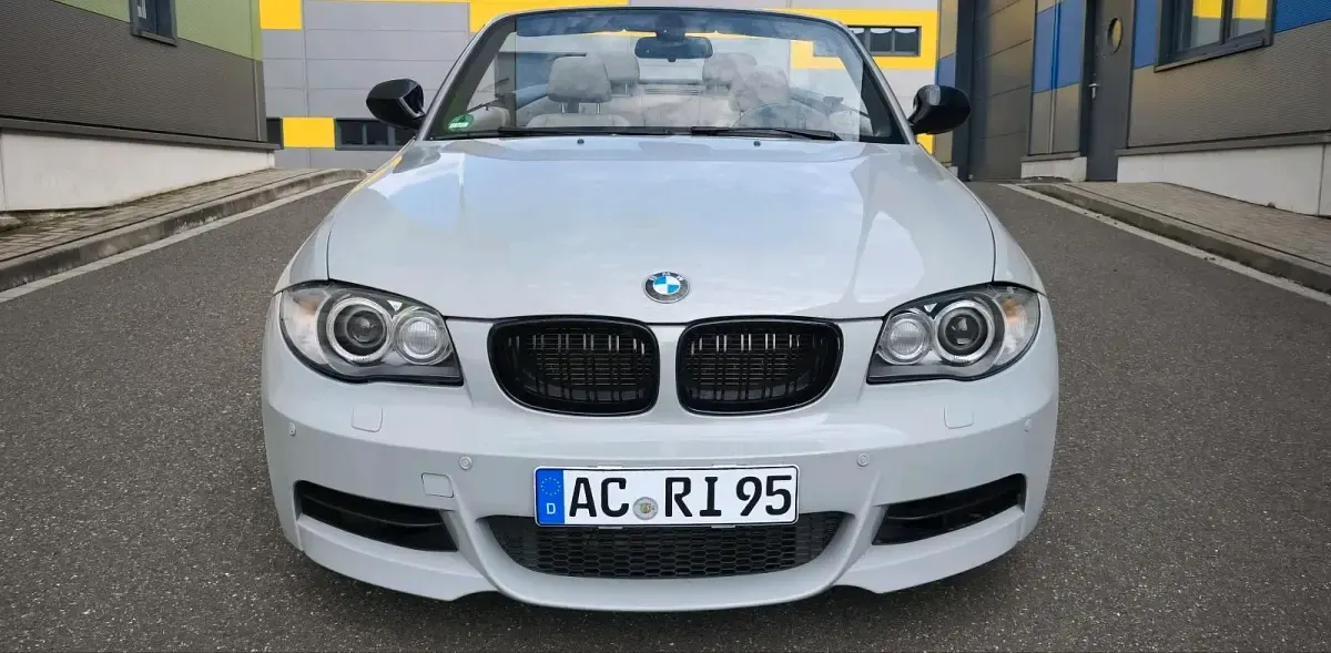 Gebraucht BMW 135 Cabriolet Sport Line 306 PS (225 kW) 2010 Weiß Cabrio