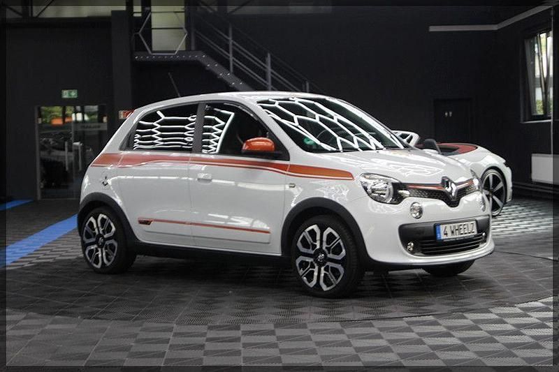 Weiß Gebraucht 2017 Renault Twingo GT Kleinwagen | 9.499 € (Fairer Preis) - Bild 1/4
