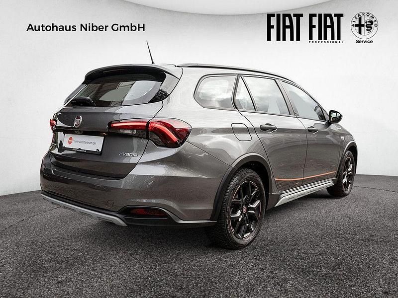 Gebraucht Fiat Tipo Cross 131 PS (96 kW) 2023 Grau Kombi