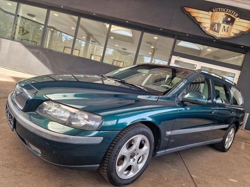 Gebraucht Volvo V70 368 PS (270 kW) 2002 Grün Kombi