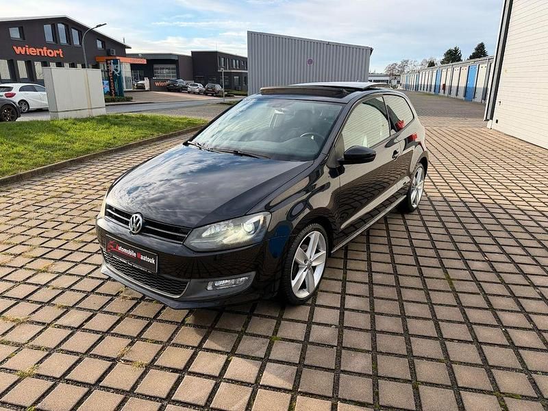 Schwarz Gebraucht 2011 VW Polo Highline Kleinwagen | 6.990 € (Etwas zu teuer) - Bild 1/4