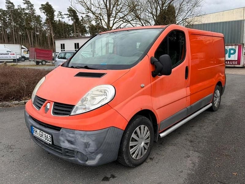 Gebraucht Renault Trafic 90 PS (66 kW) 2010 Orange Van / Kleinbus