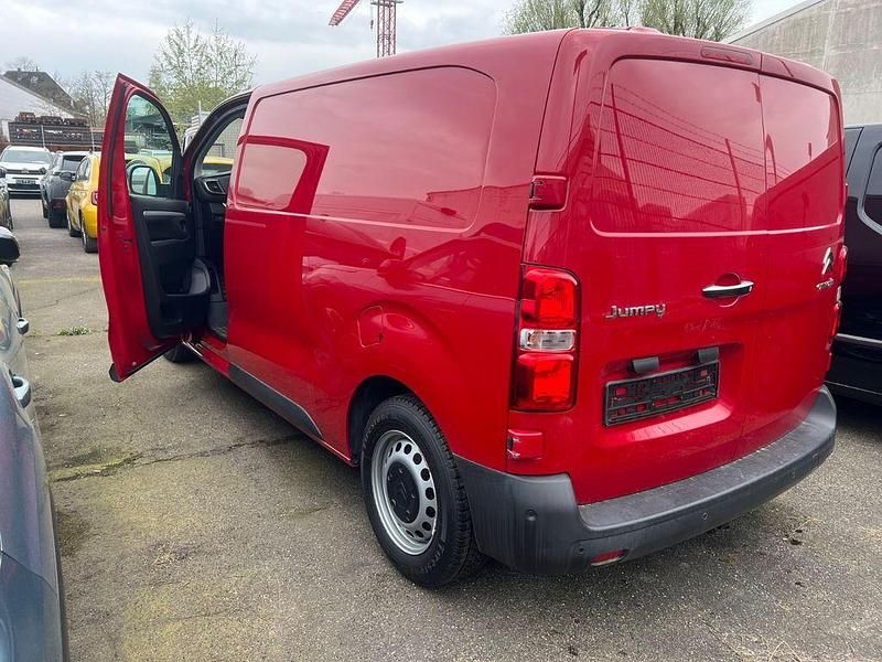 Gebraucht Citroën Jumpy 179 PS (131 kW) 2023 Rot Van / Kleinbus