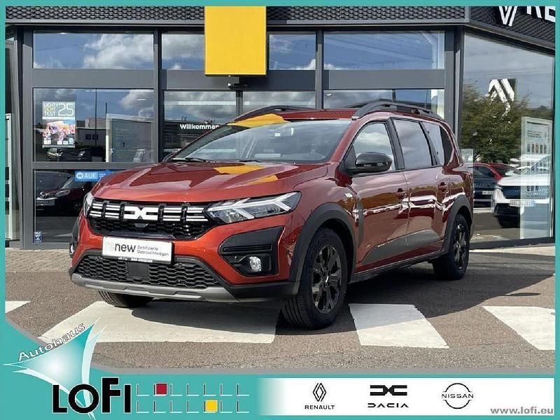 Braun Gebraucht 2023 Dacia Jogger Extreme Limousine | 20.450 € (Fairer Preis) - Bild 1/4
