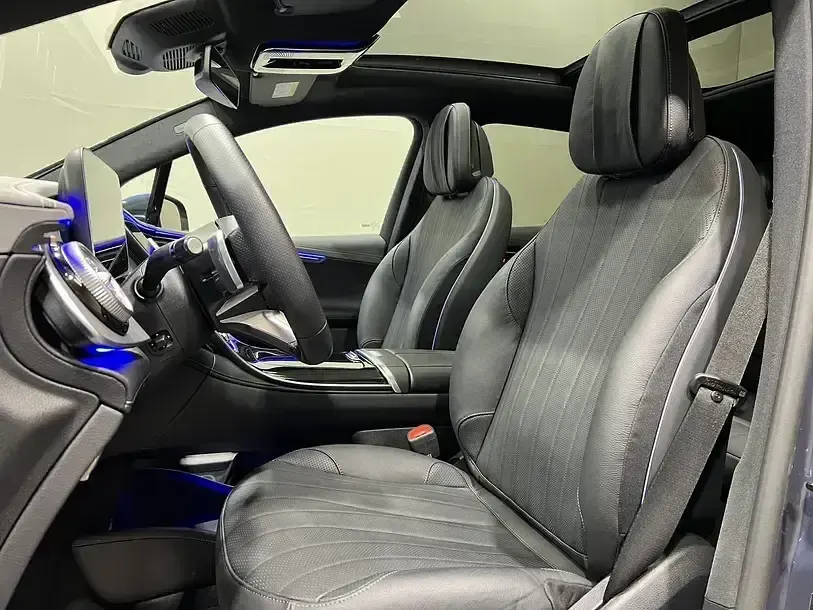 Gebraucht Mercedes EQE350 Premium 214 kW (292 PS) 2025 Blau SUV