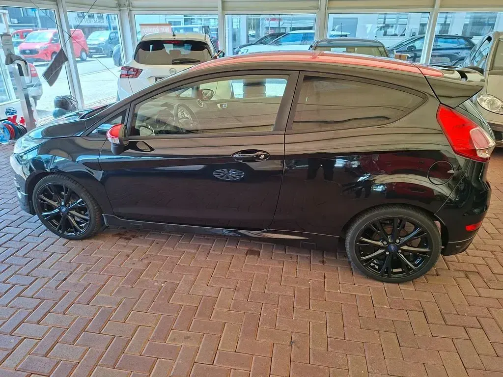 Gebraucht Ford Fiesta ST-Line 140 PS (102 kW) 2015 Schwarz Kleinwagen
