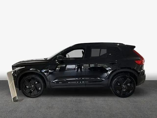 Gebraucht Volvo XC40 Plus 197 PS (144 kW) 2025 SUV