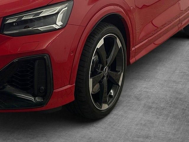 Gebraucht Audi SQ2 Ambiente 300 PS (220 kW) 2022 Tangorot metallic SUV