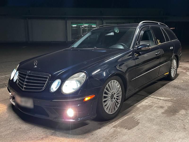 Blau Gebraucht 2004 Mercedes E280 Kombi | 2.500 € (Fairer Preis) - Bild 1/4