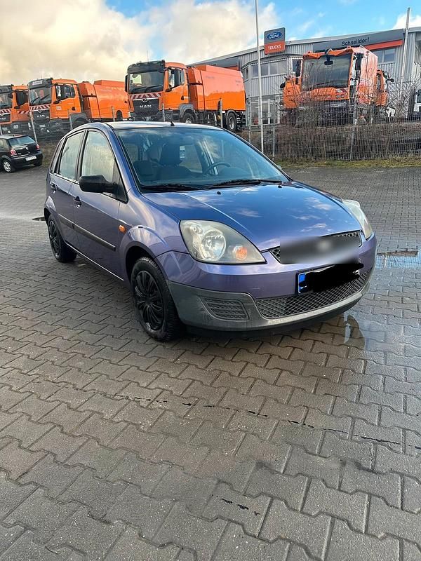Gebraucht Ford Fiesta 69 PS (50 kW) 2006 Violet Kleinwagen