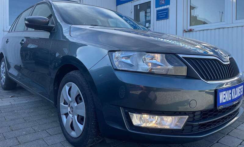 Quarzgrau metallic Gebraucht 2017 Skoda Rapid Ambition Kleinwagen | 9.980 € (Fairer Preis) - Bild 1/4