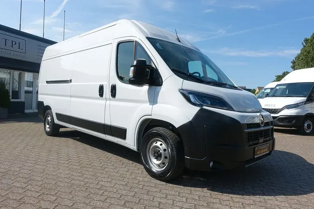 Gebraucht Opel Movano 140 PS (102 kW) 2024 Weiß Van