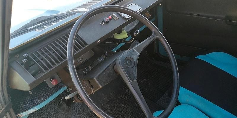 Gebraucht Citroën Dyane 33 PS (24 kW) 1981 Blau Kleinwagen