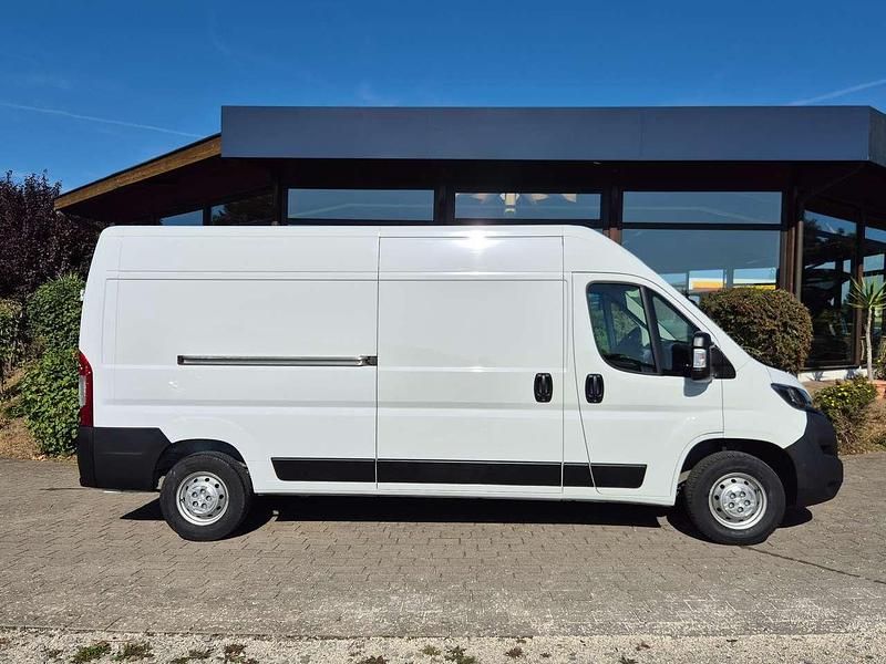 Gebraucht Peugeot Boxer 140 PS (102 kW) 2024 Eisweiß Van