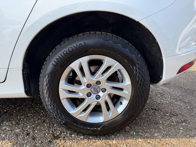 Second-hand Volvo XC60 150 CP (110 kW) 2017 Alb SUV