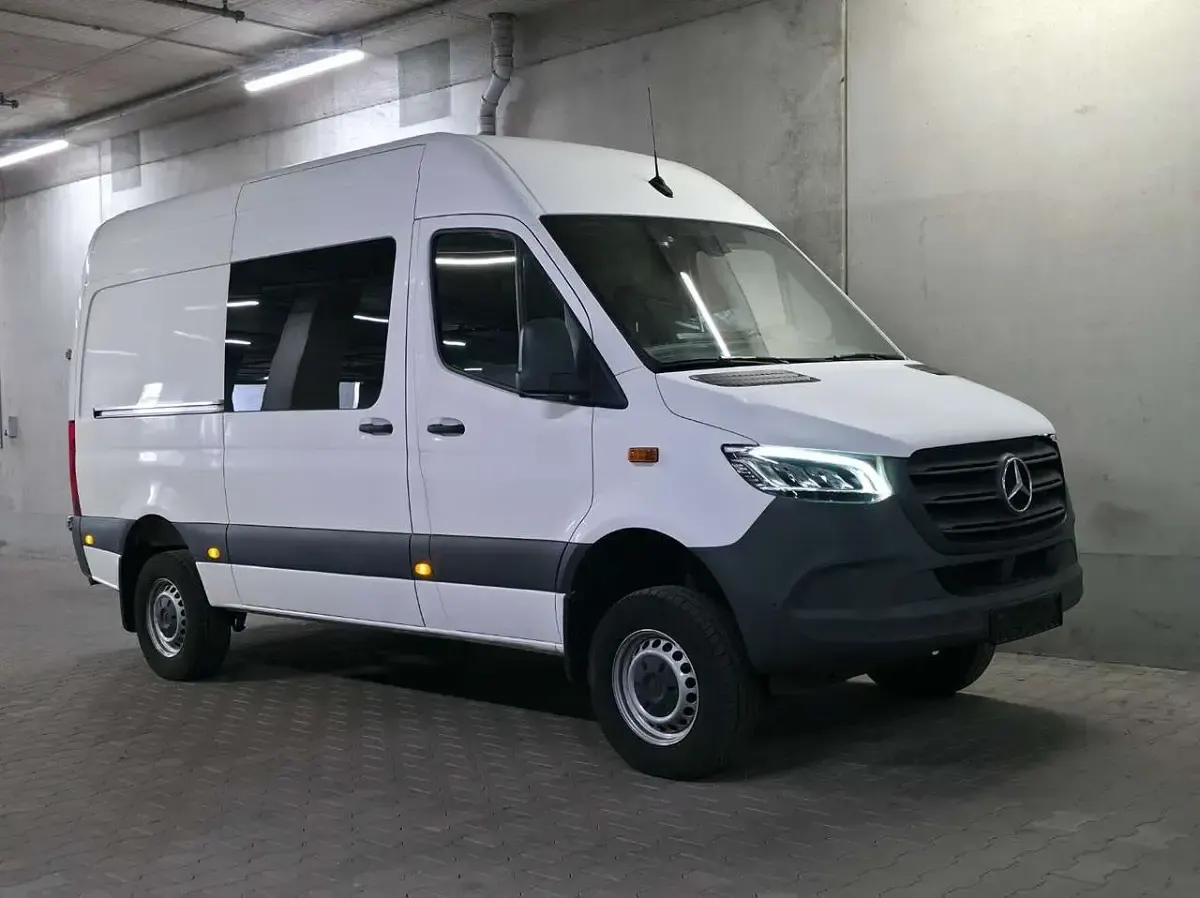Gebraucht Mercedes Sprinter 163 PS (119 kW) 2021 Weiß Van