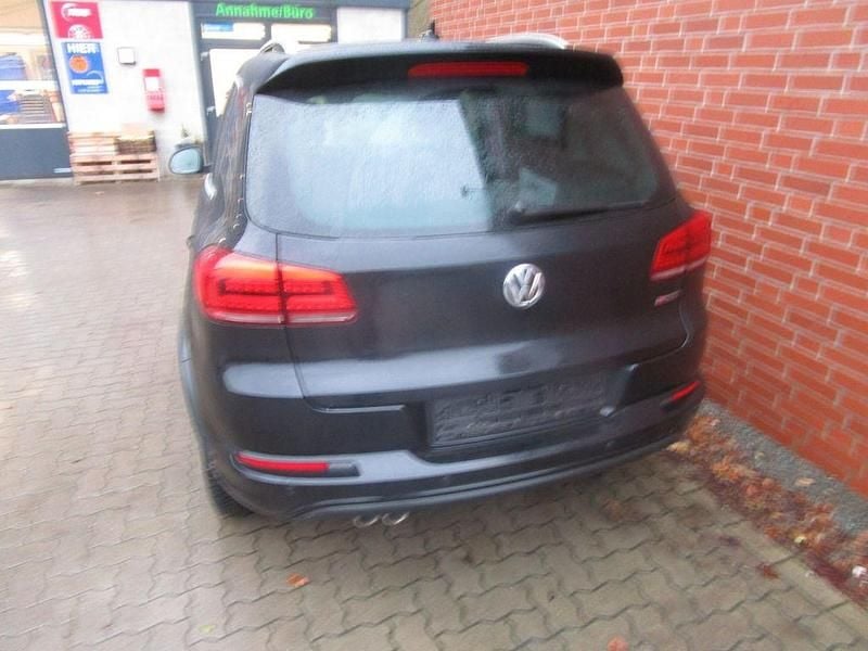 Gebraucht VW Tiguan Sportline 184 PS (135 kW) 2016 Grau SUV