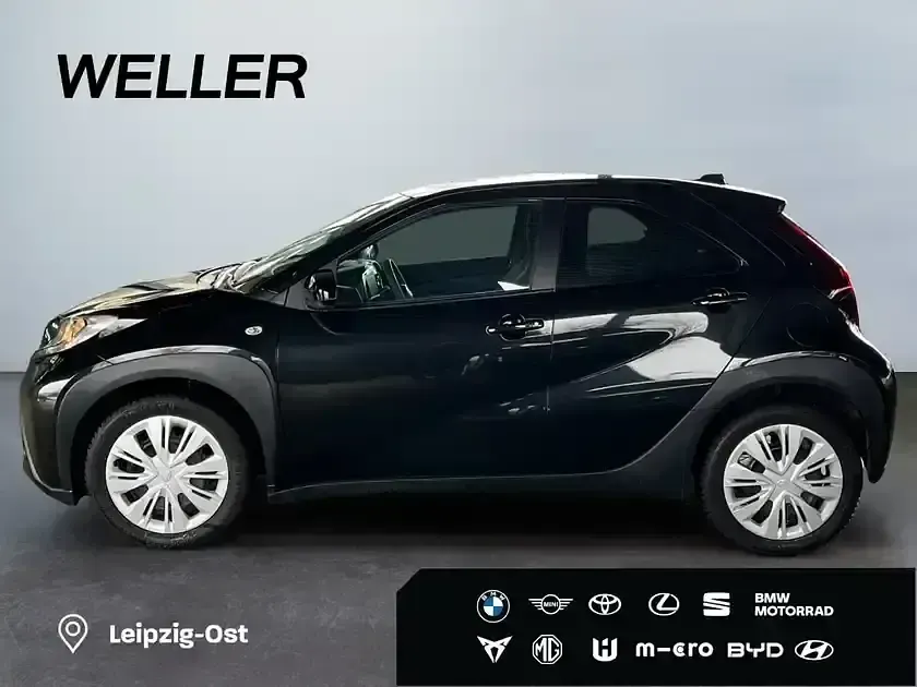 Gebraucht Toyota Aygo 72 PS (52 kW) 2025 Black mica (schwarz) Kleinwagen