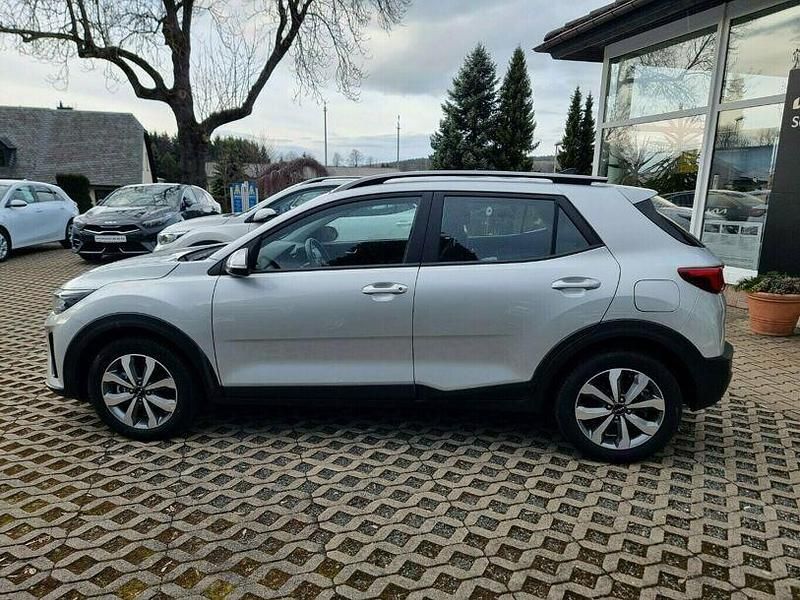 Gebraucht Kia Stonic 2024 Silber SUV
