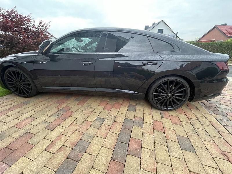 Gebraucht VW Arteon R-line 190 PS (139 kW) 2019 Schwarz Kleinwagen