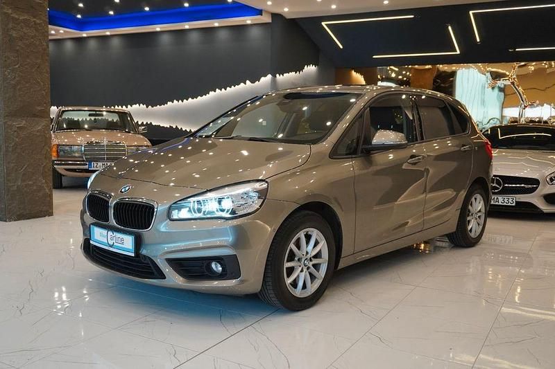 Silber Gebraucht 2015 BMW 220 Basis Kombi | 13.999 € (Fairer Preis) - Bild 1/4