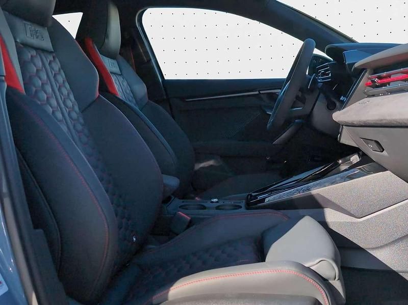 Neu Audi RS3 400 PS (294 kW) 2026 Kemoragrau metallic Limousine