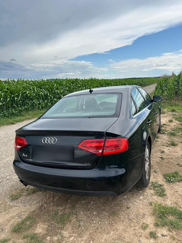 Gebraucht Audi A4 160 PS (117 kW) 2008 Schwarz Limousine