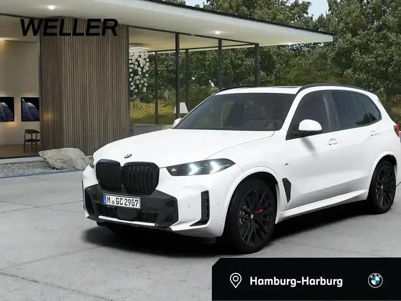 Mineralweiss (weiß) Neu 2025 BMW X5 M Comfort Edition SUV | 102.950 € - Bild 1/4