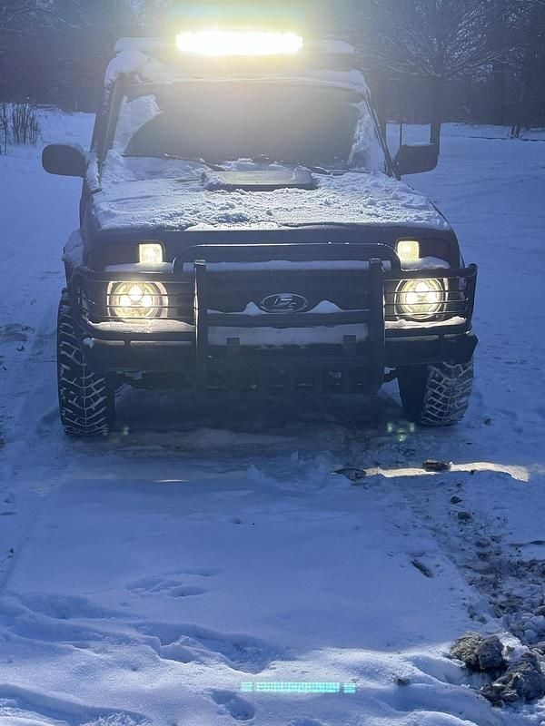 Gebraucht Lada niva 83 PS (61 kW) 2010 Grün SUV