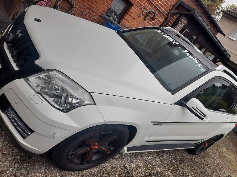 Weiß Gebraucht 2010 Mercedes GLK350 AMG SUV | 12.997 € (Teuer) - Bild 1/4