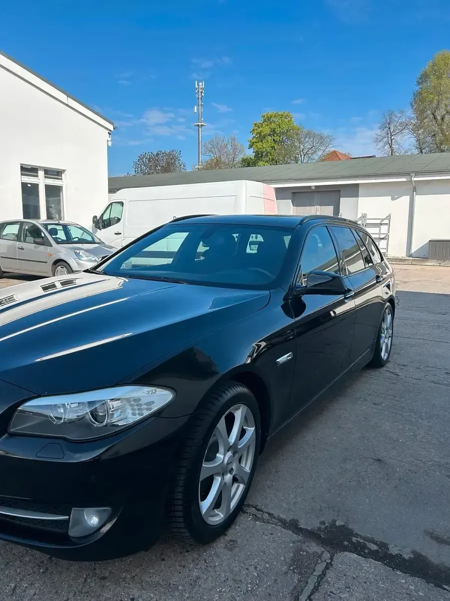 Gebraucht BMW 520 184 PS (135 kW) 2012 Kombi