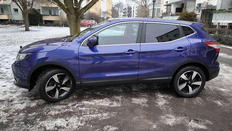 Gebraucht Nissan Qashqai 360º 116 PS (85 kW) 2015 Blau SUV