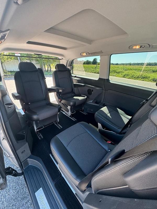 Silber Gebraucht 2014 Mercedes Viano Van / Kleinbus | 21.790 € (Superpreis) - Bild 1/4